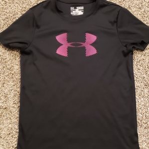 YMD girls Under Armour tee